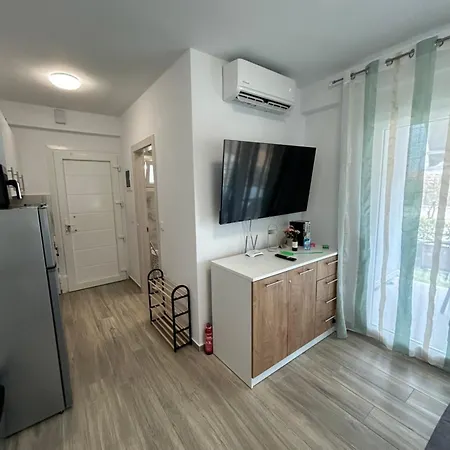 Apartment Sunshine Ofrynio With Private Pool 260cm X 160cm From Mid April To End Of September