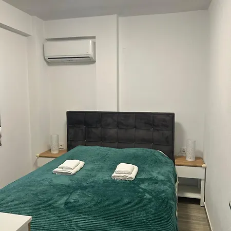 Daire Sunshine Ofrynio With Private Pool 260cm X 160cm During Summer